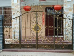 聊城定制铁艺大门、欧式大门、别墅铁艺门、铝艺门