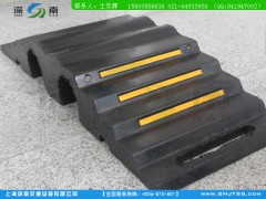 上海护线板减速带 深南橡胶线槽板质量保证