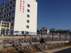 南京医院围墙护栏马鞍山锌钢围墙护栏三横杆锌钢管围栏喷塑护栏