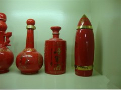 白山陶瓷酒瓶1斤厂家价格 中国红酒具厂家批发