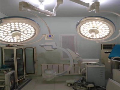 医院用手术无影灯整形美容宠物LED无影灯手术室吊式立式手术灯