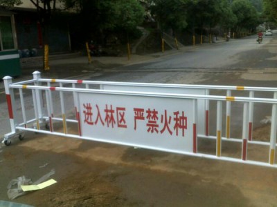 陕西市政护栏厂家、陕西马路护栏、陕西交通护栏、陕西道路护栏