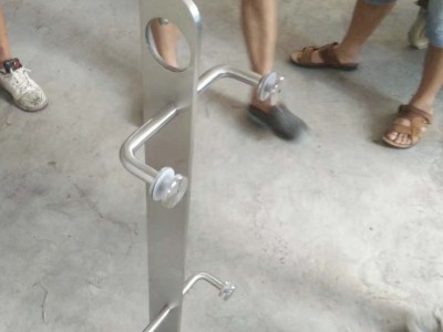 赛凌斯厂家定制苏州不锈钢立柱护栏玻璃栏杆 楼梯扶手立柱
