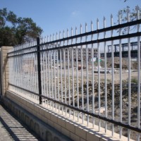新疆专业供应围栏护栏的厂家，乌鲁木齐金邦护栏厂