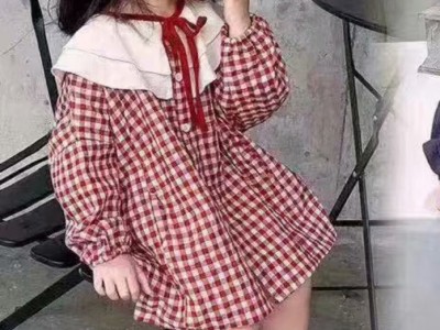 女孩儿童格子连衣裙红白可爱娃娃领短裙A字裙长袖