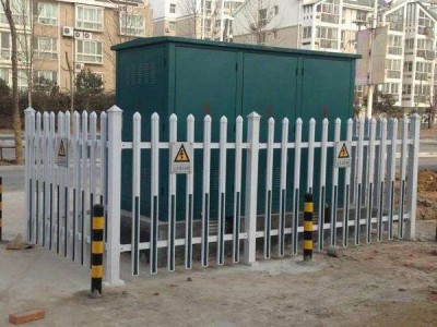花园PVC塑钢篱笆小院围墙护栏 白色景观栅栏 绿化带栅栏批发