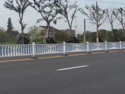 广西市政防护栏设计安装_有品质的交通桥梁护栏网推荐