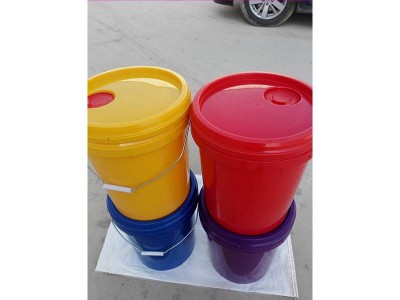 甘肃塑料桶_兰州海西塑料模具制造供应同行中品质优良的兰州油漆桶