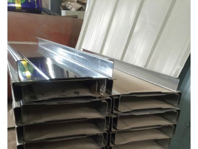 漳州钢材批发-福建优良C型钢