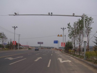 电子警察杆厂家_实惠的电子警察杆设备沈阳圣泽丰交通设施供应