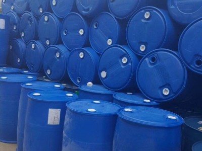 废塑料桶回收多少钱|青岛价廉物美的200L塑料桶批售