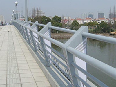 南京河提仿木护栏厂家-大量供应高性价河提仿木护栏