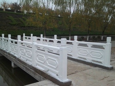河提仿木护栏供应厂家-南京名声好的河提仿木护栏供应商推荐