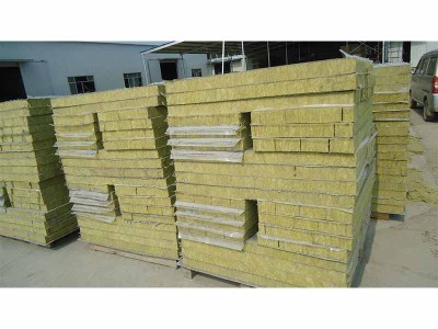 酒泉岩棉板厂家_甘肃高质量的岩棉复合板供应出售