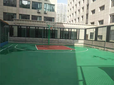 青海塑胶跑道_选购优惠的篮球架，就来甘肃鑫康业体育用品