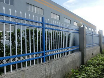 宁夏草坪锌钢护栏_银川哪家生产的宁夏锌钢护栏可靠