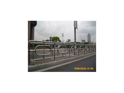 吴忠交通护栏-大量供应口碑好的交通护栏