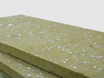 屋面岩棉板厂家-辽宁高性价屋面岩棉板供应出售