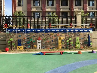 百色游乐设备批发厂家|广西虎童教育有品质的广西儿童游乐设备供应