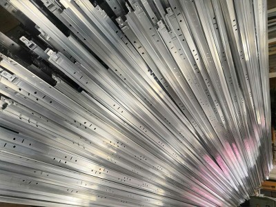 安徽宽面铝龙骨厂家-新式的铝龙骨供应