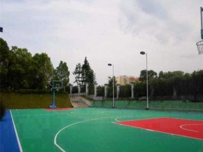 篮球场塑胶地板价格-想买价格划算的篮球场塑胶地板就到亿佰建材