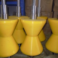 聚氨酯包胶滚轮销售 上海储叠工业设备提供安全的上海聚氨酯包胶滚轮