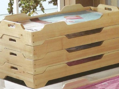 铜川幼儿园餐桌定做_供应直销优惠的西安幼儿园桌椅