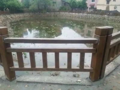 渭南仿石水泥围栏批发-陕西优惠的仿木栏杆批销