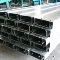 冷弯CZ型钢檩条生产厂家-华赢建工钢结构高性价檀条新品上市