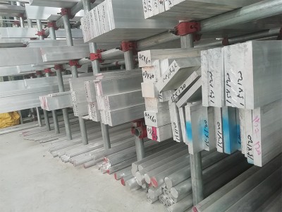 铝材-供应郑州联驰机械专业的铝材