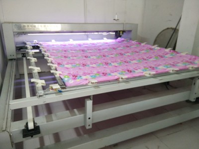 江苏电脑绗缝机视频-郑州报价合理的占地小全移动电脑绗缝机哪里买