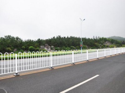 河北道路护栏制造商|茂瑞金属供应优良的道路护栏