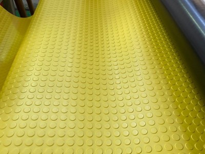 无味环保橡胶板，黄色防滑板，厂家定制直销，免费拿样