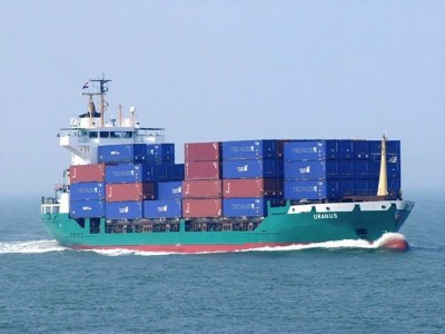 海运集装箱运输车的发展