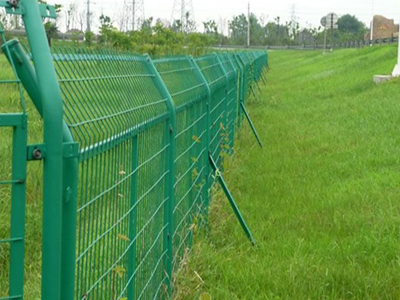武汉铁丝网围栏网|篮球场围栏网|铁丝网围栏网厂家报价