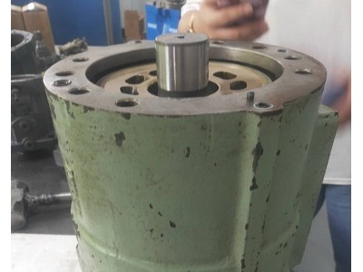 上海维修三菱MKV-33ME液压泵