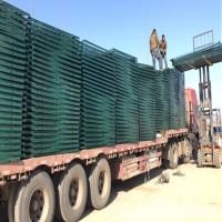 供应铁丝框架护栏网 高速公路隔离护栏网 养殖圈地绿化护栏