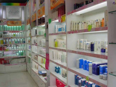 赣州美容院美容护肤保养化妆品产品货源批发供应，种类全，保效果
