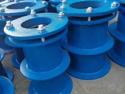 供应国标碳钢刚性防水套管 柔性防水套管规格