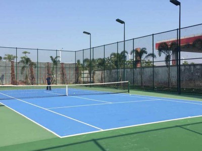 济宁运动场围栏网 网球场护栏网 羽毛球场隔离网加工