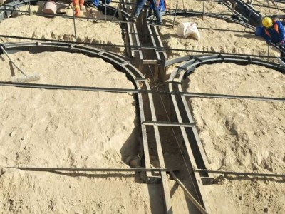 青岛高速公路路基拱形骨架护坡钢模板模具