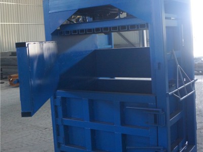 厂家大型300吨卧式打包机 全自动打包机多少钱