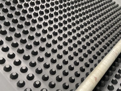 hdpe聚乙烯排水板20高塑料车库顶板使用