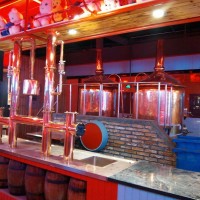 山东小型精酿啤酒设备 酒馆日产1吨啤酒的机器