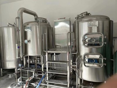 商用小型啤酒设备 1吨啤酒酿造设备配置
