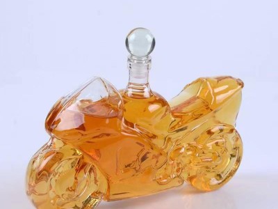 河间华企生产摩托车酒瓶玻璃工艺酒瓶高硼硅玻璃酒瓶750ml
